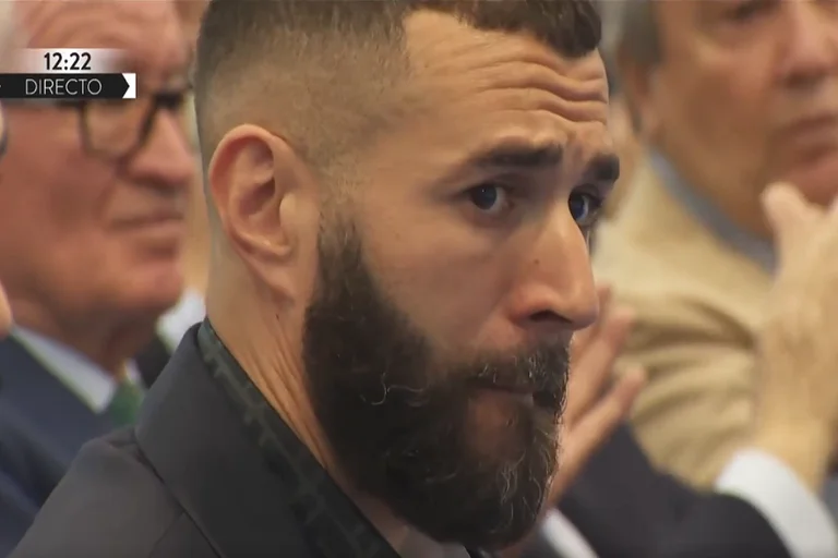 Accusato di legami con i Fratelli Musulmani, Benzema accusa il Ministro degli Interni Francese