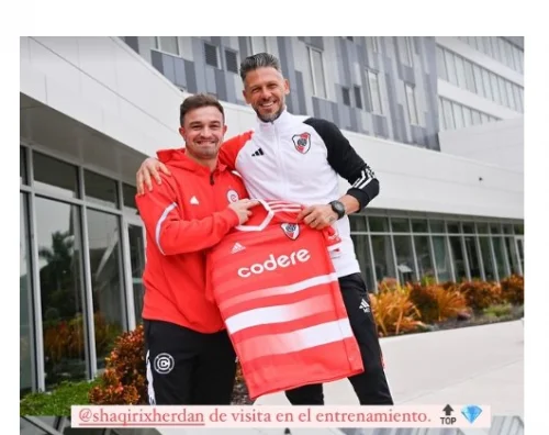 Gerdan Shaqiri est honoré par le géant du football mondial