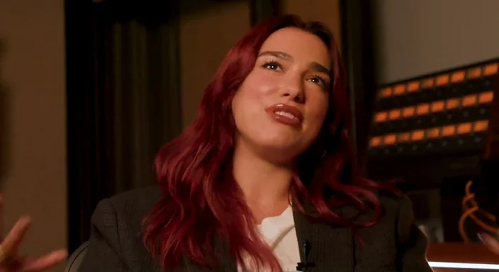 Zgjodhi restorantin me pronar shqiptar për intervistë, Dua Lipa – gazetares: Shqiptarë gjithandej