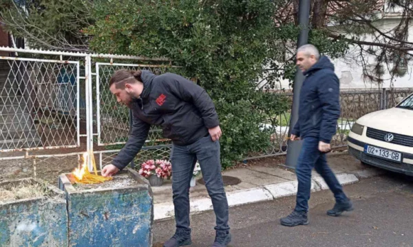 6 vjet nga vrasja e Oliver Ivanoviqit, ndizen qirinj në vendin ku u vra