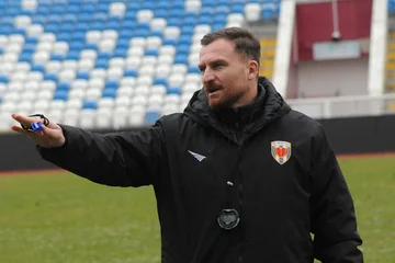 Offizieller: Der ehemalige renommierte Fußballspieler Besart Berisha ernennt Trainer nach Pristina