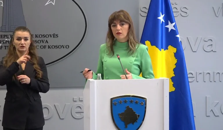 Vazhdojnë sulmet e Qeverisë ndaj sistemit të Drejtësisë, Haxhiu: Është fakt që Gjykata Kushtetuese po i pengon reformat në drejtësi dhe jo vetëm
