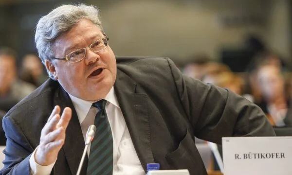 Eurodeputeti gjerman thirrje Borrellit: Te lutem merri seriozisht deklaratat e Dodikut