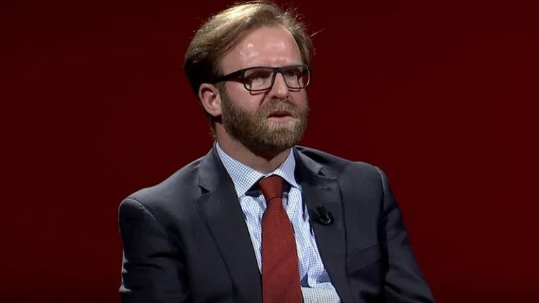 Haki Abazi: Mos përdorni deklarata që mund të rëndojnë dhe vonojnë marrëveshjen