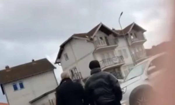 Dalin pamje të reja nga sulmi i mërgimtarëve ndaj Policisë së Kosovës