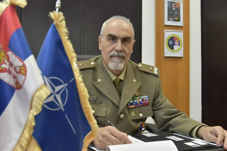 Zyrtari i NATO-s në Serbi: Stabiliteti në Kosovë, thelbësor për sigurinë rajonale