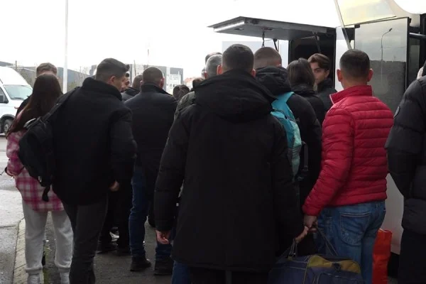 Pa viza, rritet numri i qytetarëve për të udhëtuar në Evropë me autobus