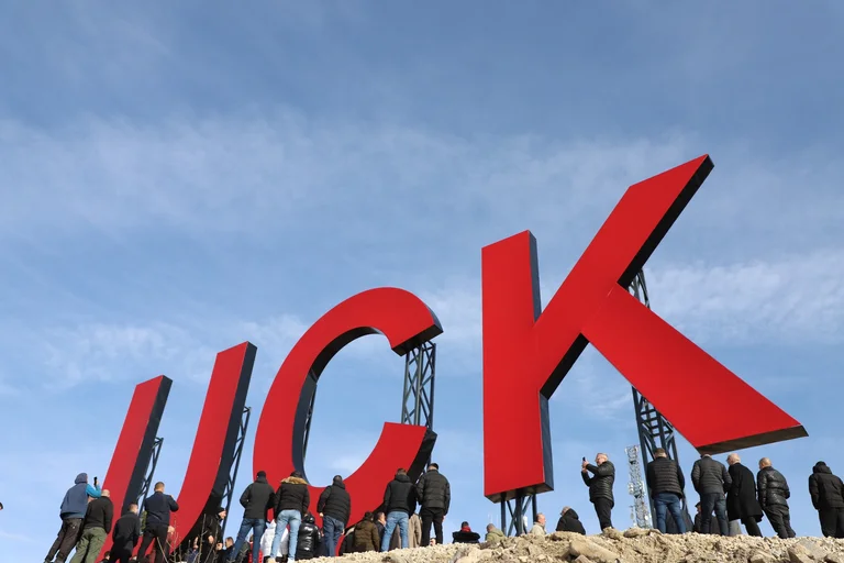 obelisco en letras: