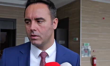 Completamente de acuerdo con la Constitución. No más, no aplica: Conjufca dentro de unos pocos días para el proyecto de asociación