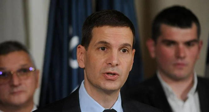 Serbian opposition Jovanovic to Vucinqi: Confirmed that he accepted the Franco-German plan