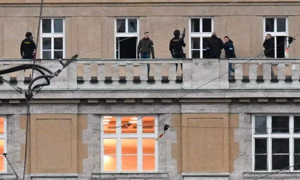 Botschaft von Kosovo in Tschechien stellt die Bürger nach dem Prager Angriff vor