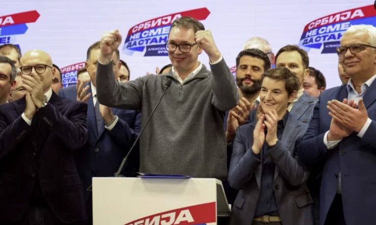 Vuciqi sostiene “un paese chiave
