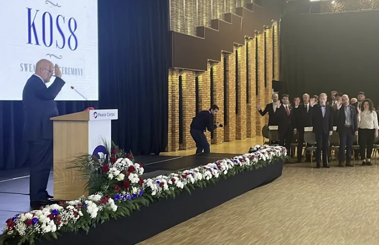 17 nuovi volontari del Corpo di Pace del Kosovo hanno giurato
