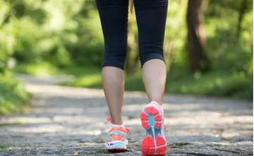 Sai quanti chili si può perdere solo camminando?