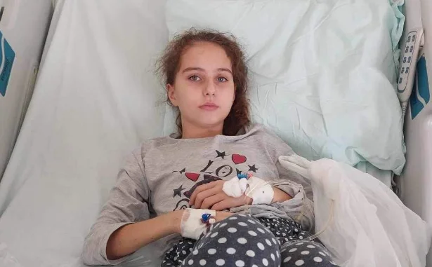 Amra Medici suffers from Leukemia and needs your help, needs 200 thousand euros in recovery