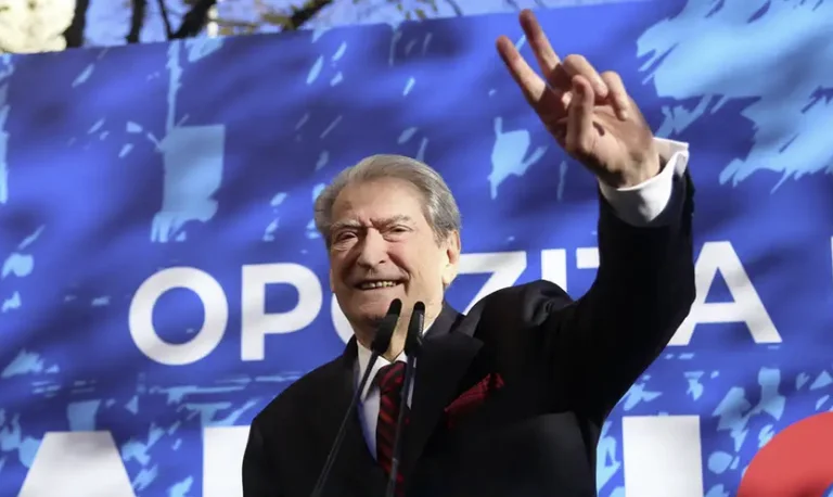 Berisha sul punto di sollevare l'immunità, proteste di opposizione