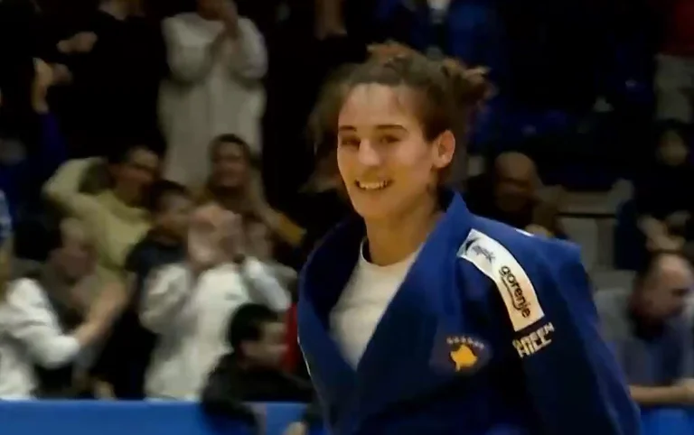 Nora Real Champion, gana bronce