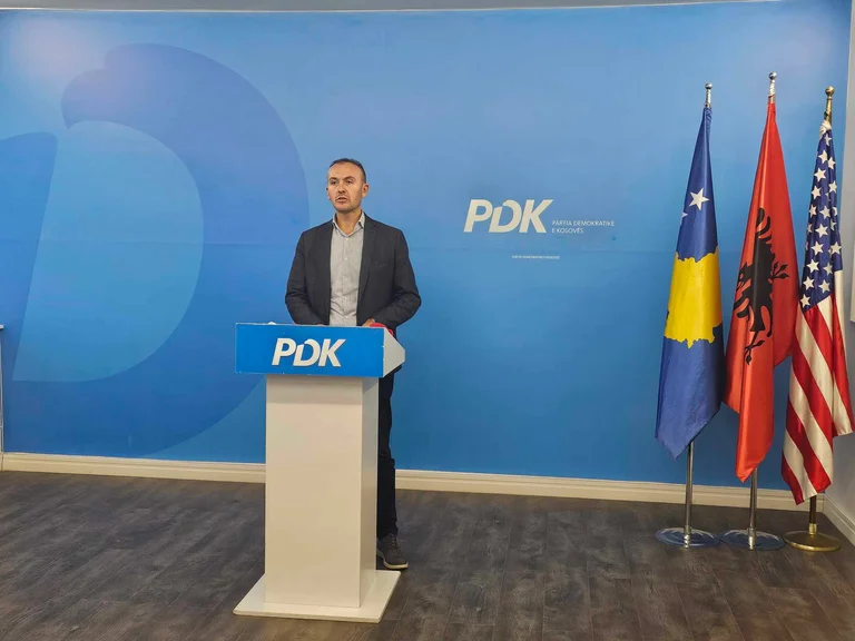 PDK: Për katër vjet qeverisje – mbi 10 miliardë euro buxhet, Qeveria Kurti pa asnjë projekt të madh për Kosovën