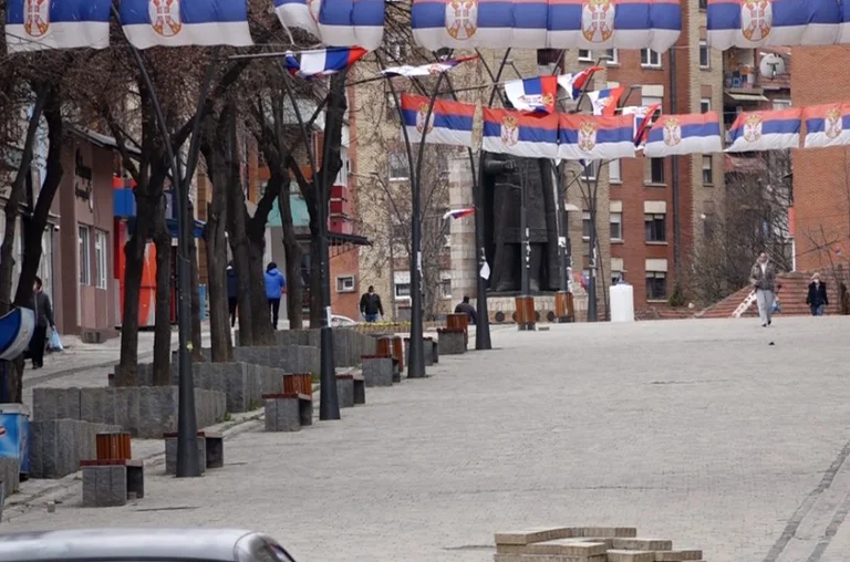 Zvarritet procesi për largimin e kryetarëve të komunave në veri