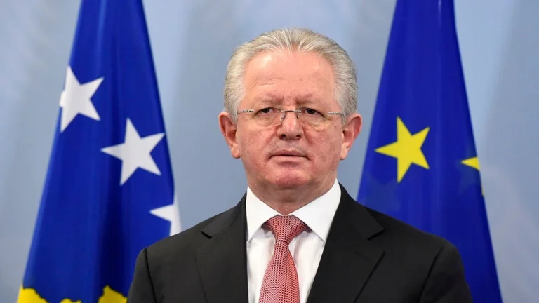 Hyseni: LDK po hesht, Isa Mustafa do duhej të ishte i fundit që detyrohet të vetëmbrohet