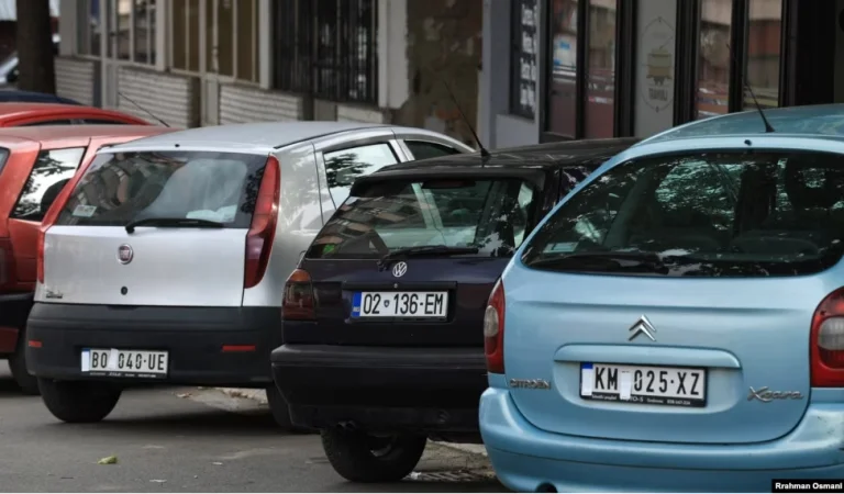 Sot përfundon afati për targat