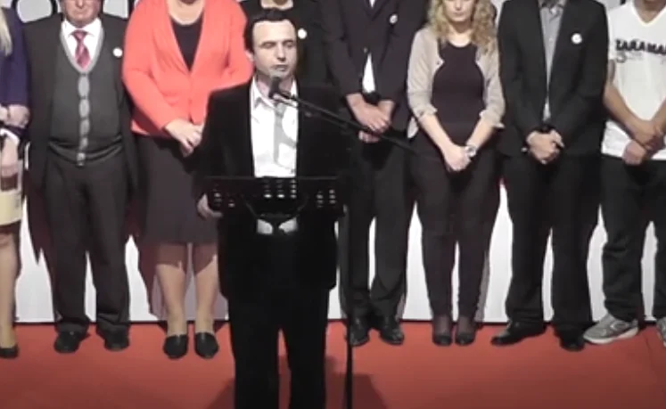 ‘Nëse qishtu po e nimon Qeveria Skënderajn’: Një video qesharake nga arkiva e Kurtit