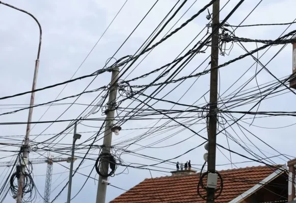Kontrata Elektrosever – KEDS: Në veri duan ta dinë se a do ta paguajnë rrymën