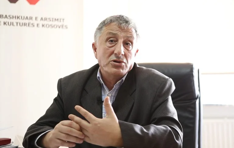 Ngritet për të naltit: A do ta pranojë Rrahman Jasharaj me shokë Ligjin e ri të Pagave?
