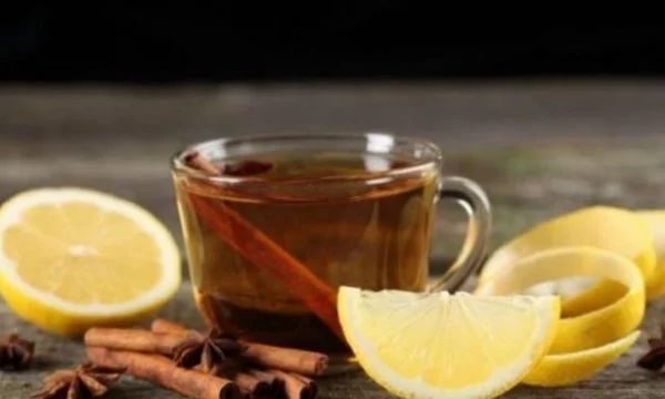 Kanellë me limon, kura më e mirë natyrale kundër gripit dhe problemeve të kyçeve