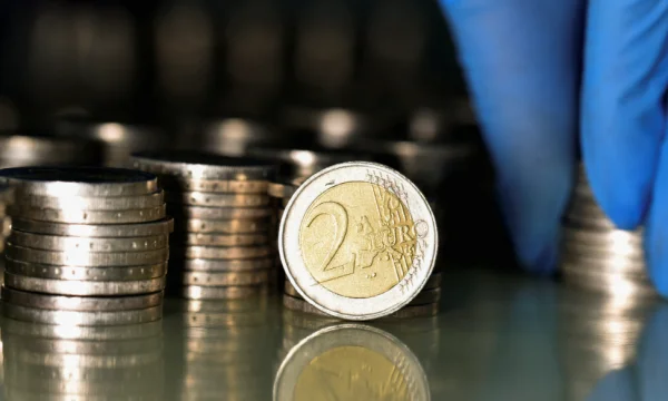 BQK tregon si të verifikohen 2€ false, del me udhëzime për bankat e bizneset