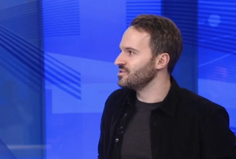Krasniqi: Kurti s’po e ndihmon popullin, por bizneset dhe ata që kanë