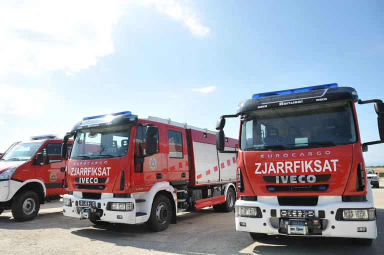 Bomberos protestan ante el gobierno mañana