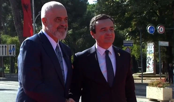 Kurti aus Vlora: Arbeiten Sie für die Ideale von Skenderbe, Ismail Kemal und Adam Jashar