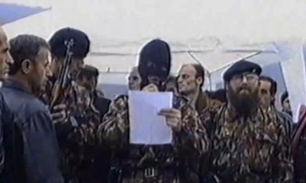 26 anni dall'apparizione pubblica KLA sul palco