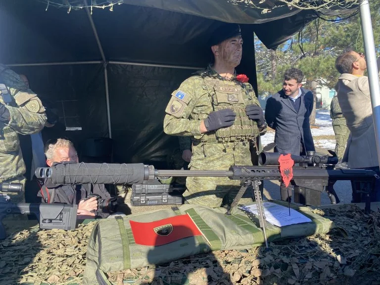 Weapons präsentiert von KSF zu “Adem Jashar” für “Force Day”
