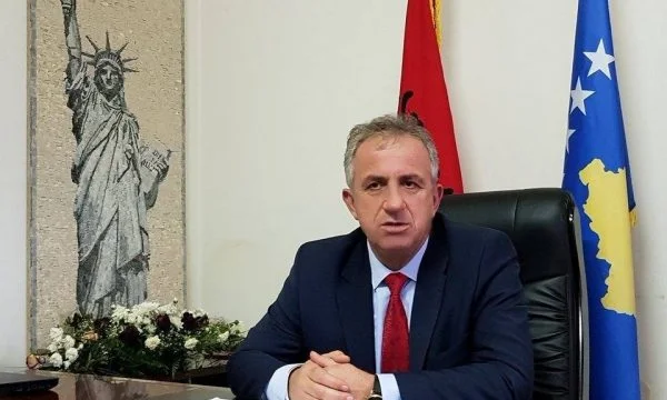 Kryetari i Suharekës rrogën e shkurtit e jep për Fondin për Siguri