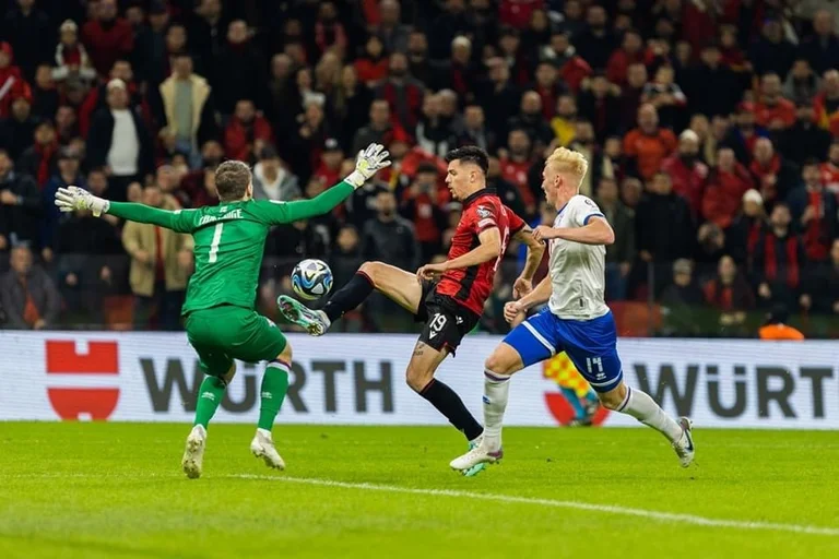 L'Albania chiude le qualifiche come leader di gruppo, basta disegnare le Isole Faroe
