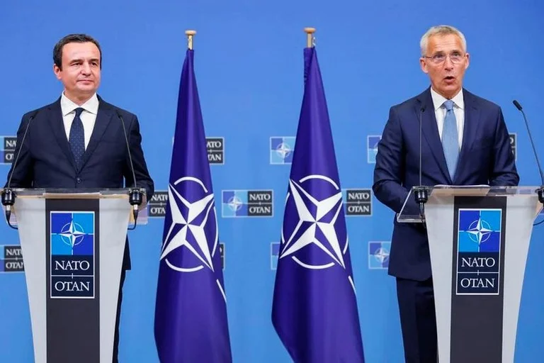 Stoltenberg in Kosovo oggi
