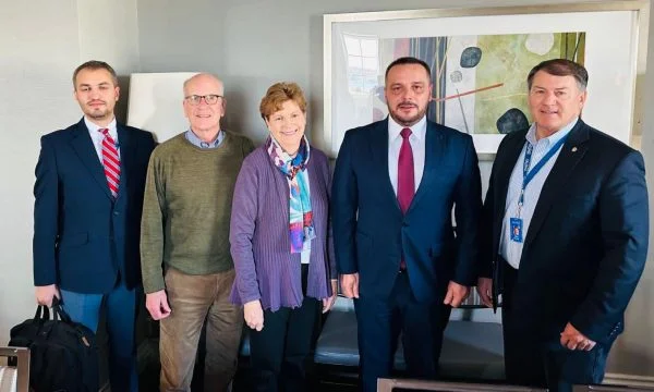 Il Ministro della Difesa incontra diversi senatori americani, Grazie a noi per il supporto