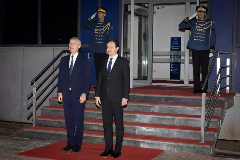 Stoltenberg nach einem Treffen mit Kurt: Wir sprachen über die Sicherheitslage im Kosovo, Region