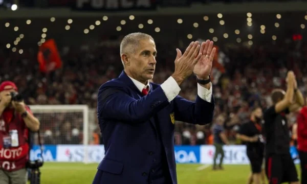 Sylvinho: Ich bin stolz darauf, der Trainer albanischer Staatsangehöriger zu sein