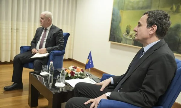 Kurti thotë se do t’i përmirësojnë kushtet dhe pajisjet e Policisë që t’ua lehtëson rrezikshmërinë në punë