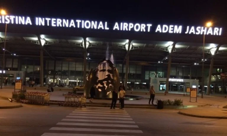 Aeroporti i Prishtinës bëhet gati, nga janari pritet fluks i madh i kosovarëve që do të udhëtojnë drejt Europës