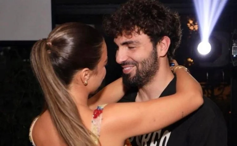 Ju fansat e çiftit rrini të qetë, Ledri dhe Sara janë bashkë dhe të lumtur