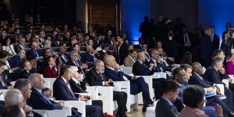 “Rama ofron plan për Gazën”, AP jehonë fjalëve të tij në Forumin e Paqes