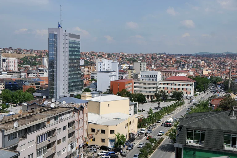 Raporti i KE-së për Kosovën, përmendet falsifikimi i parave
