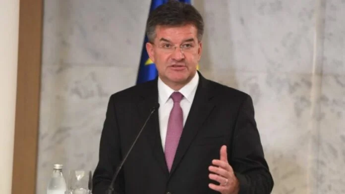 Lajçak takon sot Krasniqin, Abdixhikun dhe Haradinajn
