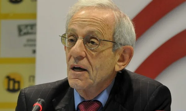 Serwer: Vuçiq s’nënshkruan marrëveshje me Kosovën para zgjedhjeve, mbase as pas tyre