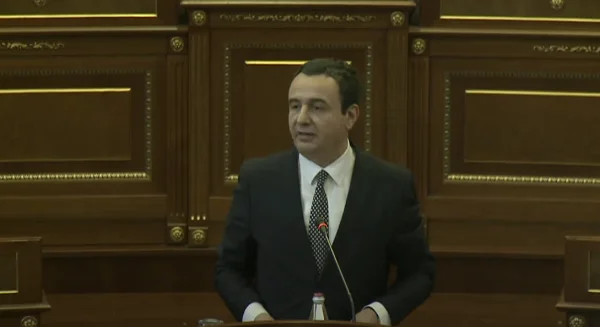Germat në frymë Kushtetuese, fryma nuk e di: Lexoni fjalët me të cilat Kurti po flet për Zajednicën