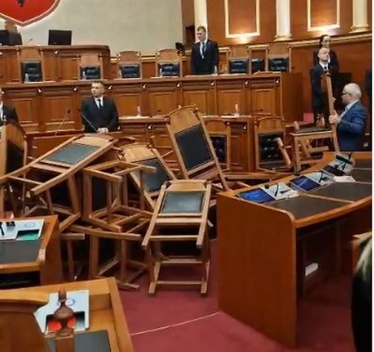 Kuvendi i Shqipërisë në këto momente duket kështu